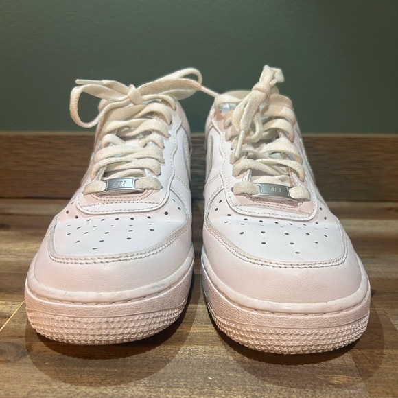 Nike Air Force 1 Low White Sneakers Women’s 7.5 - Picture 4 of 12